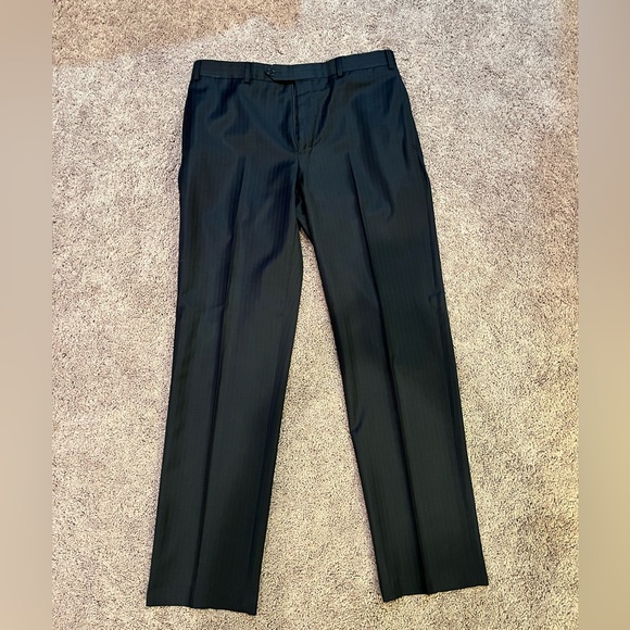 Men’s Brooks Brothers Suit. 40L - Picture 8 of 8